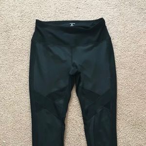 Yoga pants all black